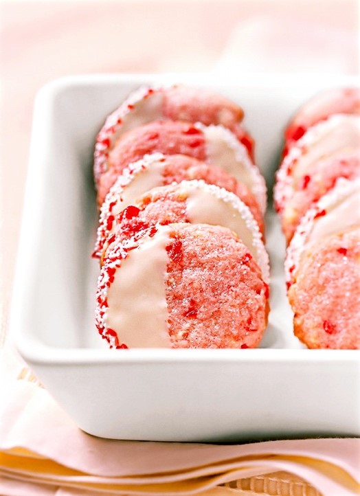 White Chocolate Cherry Shortbread Cookie - Favorite recipe of Mrs. Claus